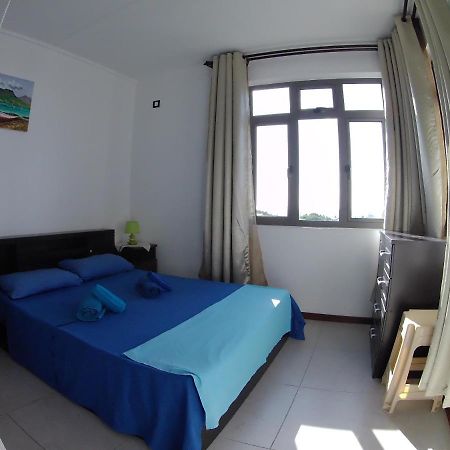 Luxor Appartement Flic en Flac Bagian luar foto