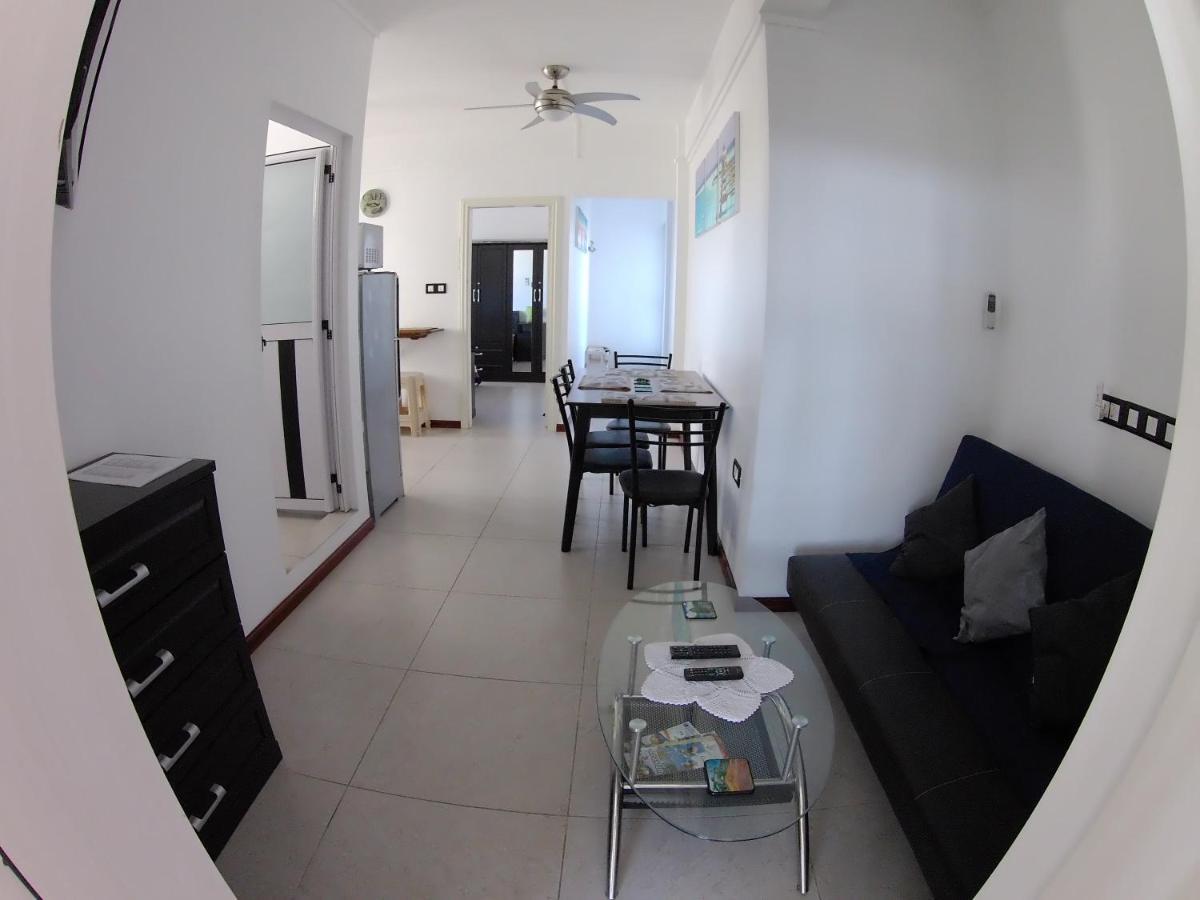 Luxor Appartement Flic en Flac Bagian luar foto